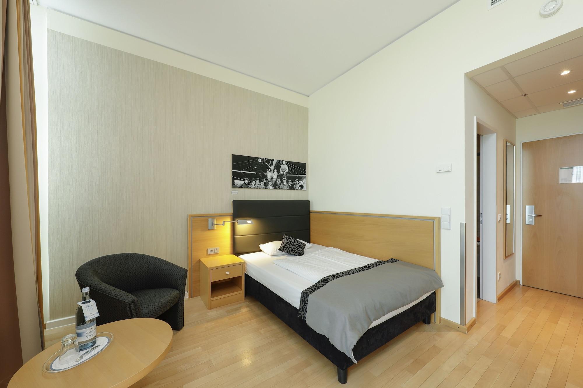 Airporthotel Berlin-Adlershof Kültér fotó
